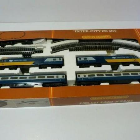 Image 1 of Hornby R.541 OO Gauge Inter City 125 Model Railway Set