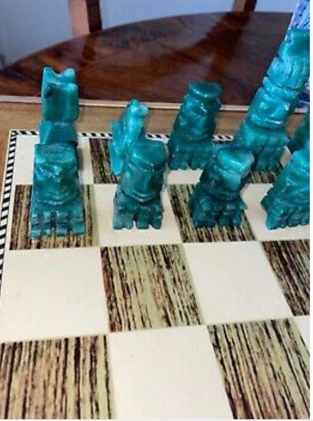 Preview of the first image of Vintage Carved MexicanGreen &white Alabaster Chess.