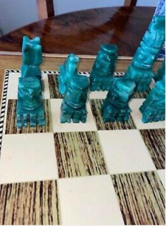 Image 1 of Vintage Carved MexicanGreen &white Alabaster Chess