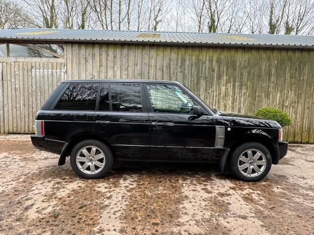 Preview of the first image of Range Rover - TDV8 3.6Good Condition.