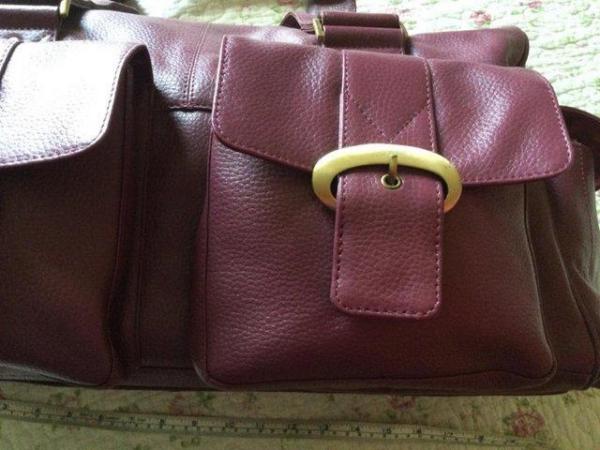 Image 8 of TOMMY & KATE Large Full Grain Leather Raspberry Pink Holdall