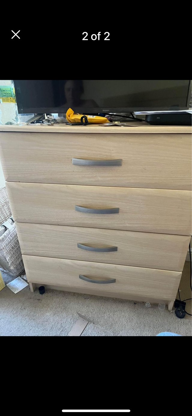 Preview of the first image of 2 x chest of drawers (cream).