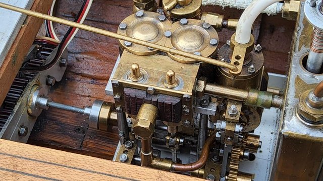 Image 18 of Model boat live steam,45 inch museum quality steam yacht