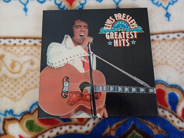 Preview of the first image of Elvis the story 7 Vynil boxed set.