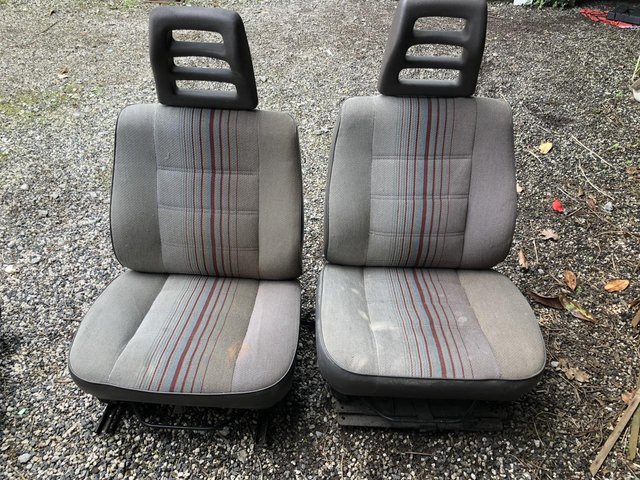 Preview of the first image of Fiat Ducato 1989 original seats.