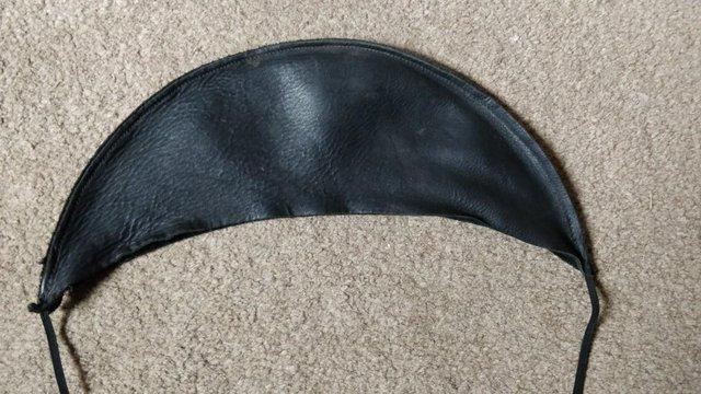 Image 3 of BLACK LEATHER CANTLE COVER GUARD FROM ALBION SADDLE