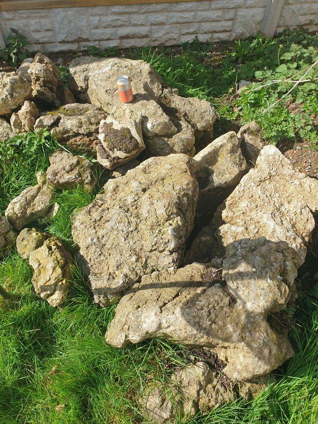 Preview of the first image of WESTMORELAND ROCKERY STONE.