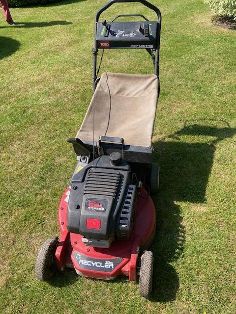Preview of the first image of lawnmower, Toro Recycler walk power mower, good condition.