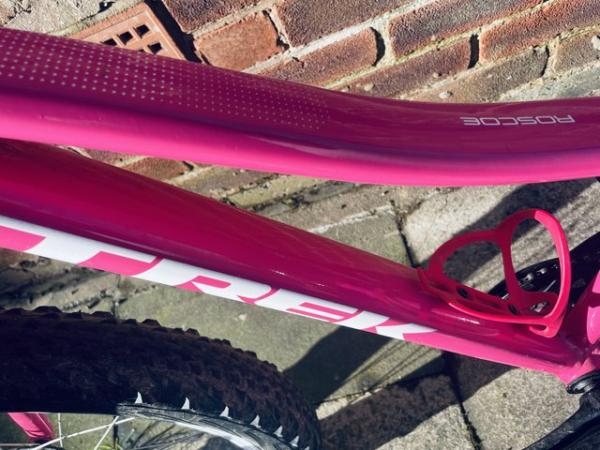 Image 2 of TREK Roscoe 24” Vibrant Pink mountain bike