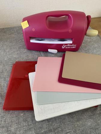 Image 1 of Die cutting machine for paper crafts