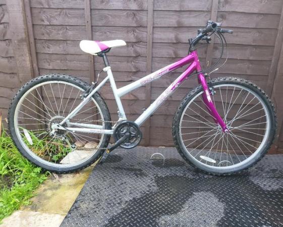 Image 1 of PRELOVED FIFTH AVENUE CHALLENGE WOMENS MOUNTAIN BIKE 17" FRA