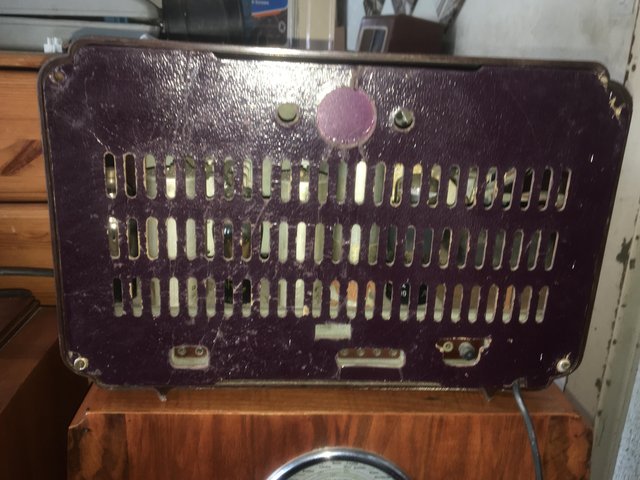 Preview of the first image of Vintage Philco A535B Valve Radio.