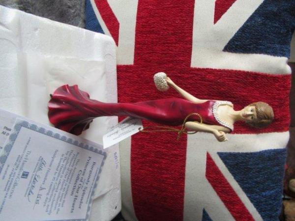 Image 2 of Princess Diana ''Burgundy Splendour'' Figurine from Hamilton