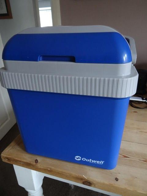 Preview of the first image of OUTWELL COOLBOX & HEATER.
