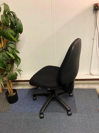 Image 7 of Cushioned comfortable adjustable ergonomic office/desk/task