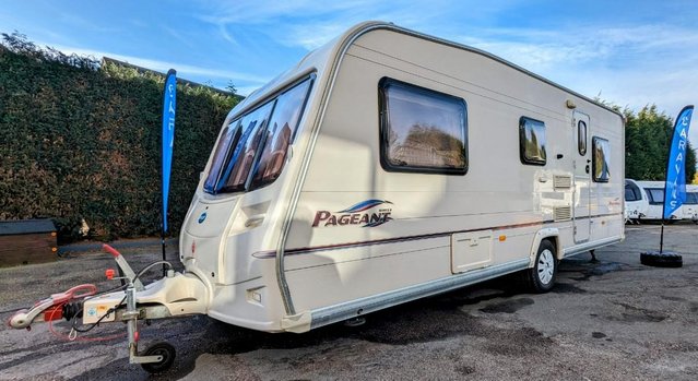 Preview of the first image of *NOW SOLD* EXCELLENT BAILEY PAGEANT - 2006 5 BERTH CARAVAN.