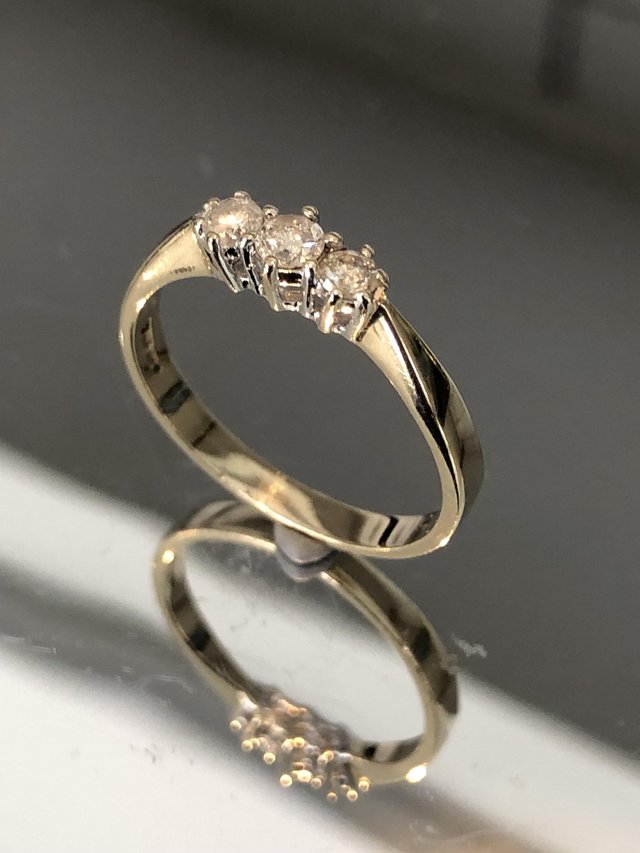 Preview of the first image of Natural Diamond & Solid Gold Trilogy Ting 0.25 carats Hallma.