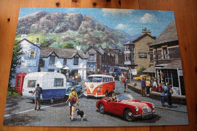 Image 2 of Ravensburger Happy Days Lake District 1000 Pieces.