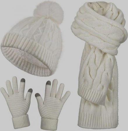 Image 1 of NEW women's hat, scarf & touch screen glove set, cream.