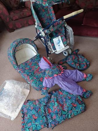Image 3 of Vintage Mama's and Papa's pram/pushchair combination