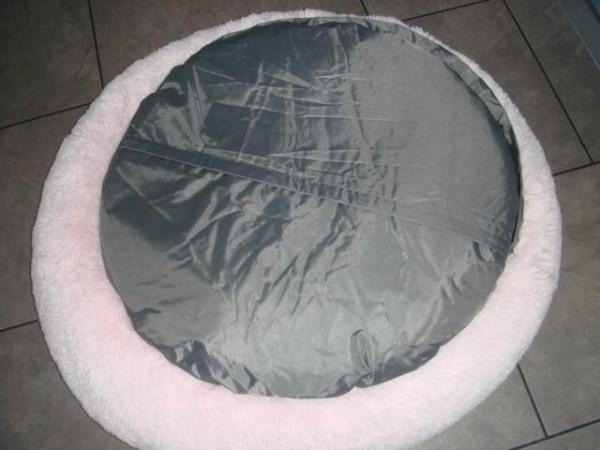 Image 5 of Pupnaps Supersoft Calming Dog Pet Donut Bed Large Pink