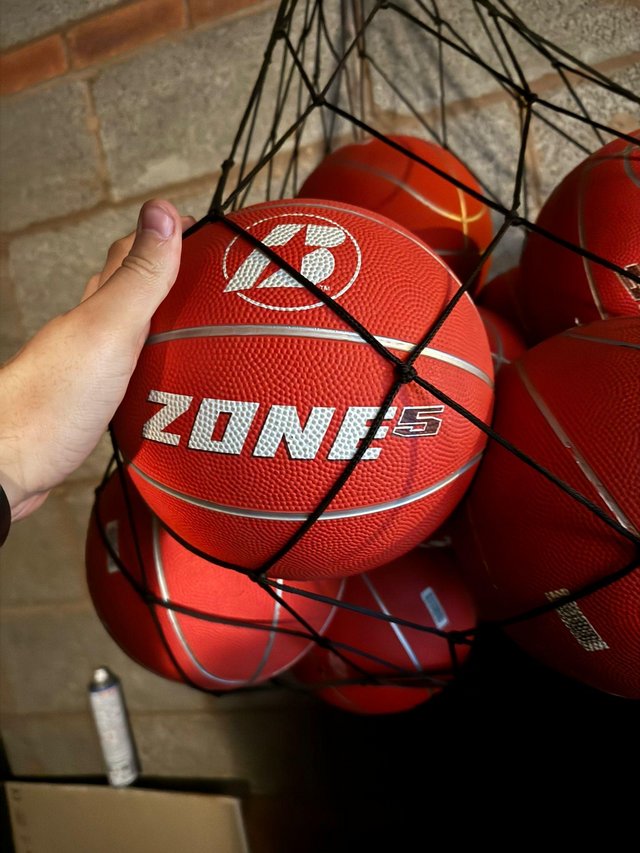 Preview of the first image of 10 zone 5 new Basketballs.