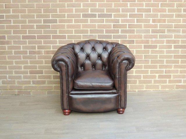 Preview of the first image of Chesterfield Luxury Club Armchair (UK Delivery).