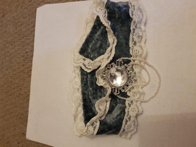 Preview of the first image of Lace and felt French-style choker.