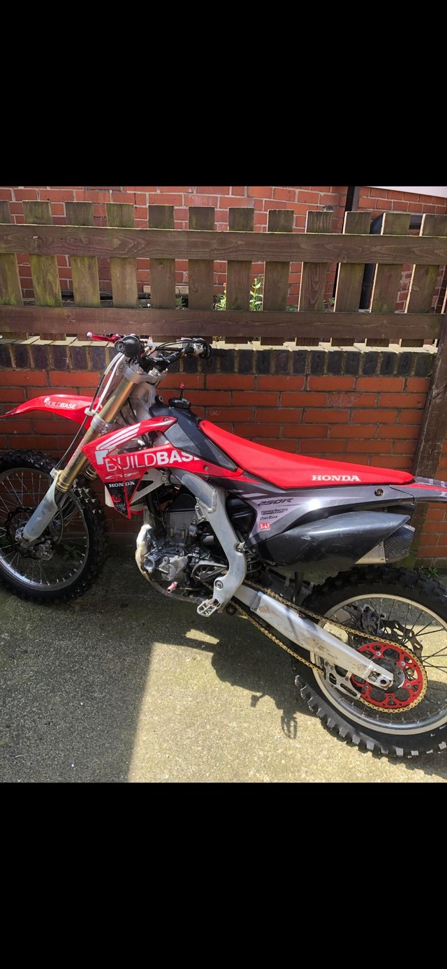 Preview of the first image of Honda crf 250R Used immaculate condition.