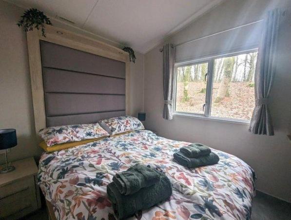 Image 8 of Charming 3-Bedroom Caravan for sale at White Cross Bay Holid