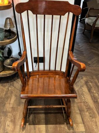 Image 2 of Rocking Chair antique excellent condition