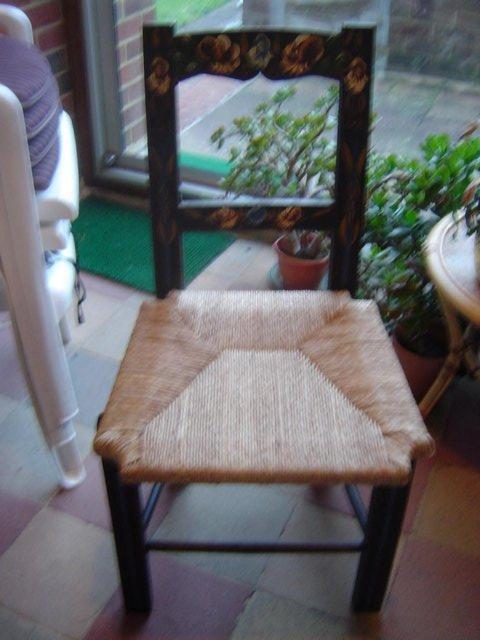 Preview of the first image of Portuguese Chair Project to Make Seat Cover.