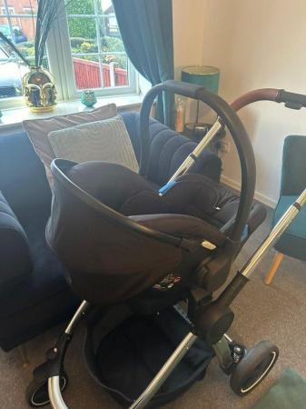 Image 3 of Panorama xt pushchair with car seat