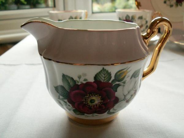 Image 3 of Tea set, Windsor bone china. 21 piece