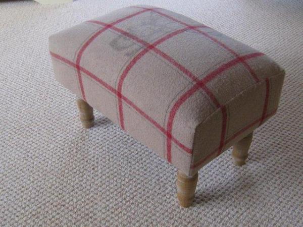 Image 3 of Footstool in a chequered cloth