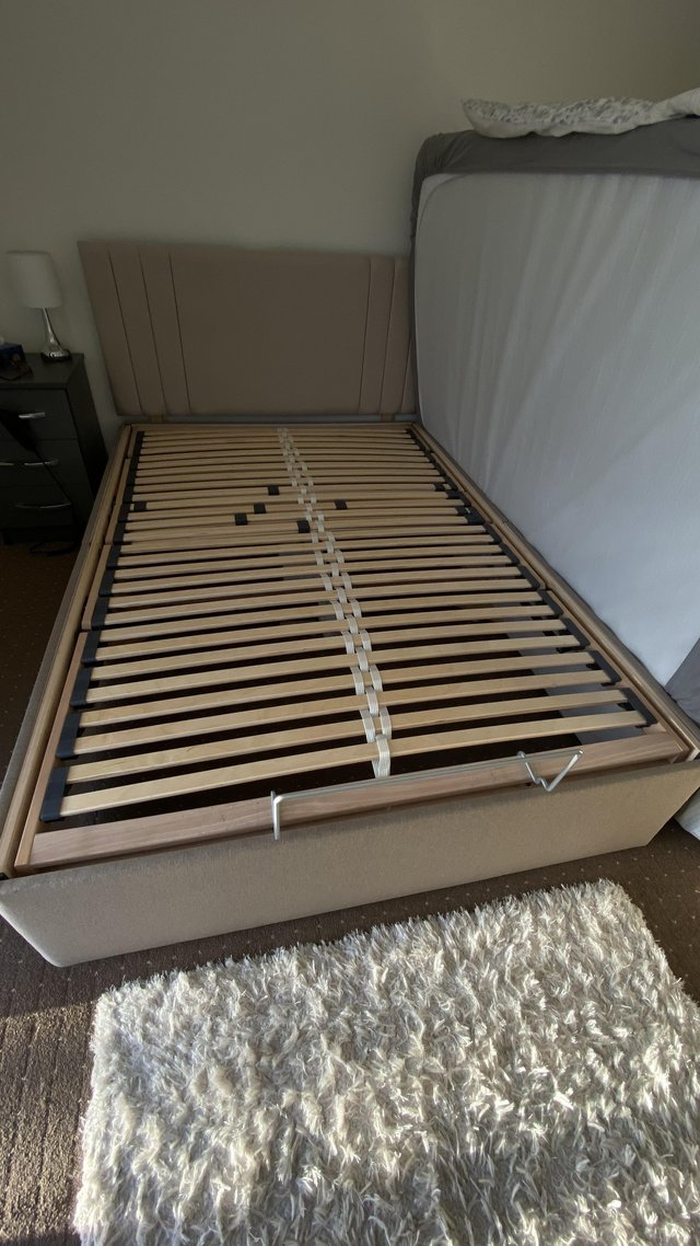 used adjustable electric bed Second Hand Beds Bedding Buy and Sell with zero fees Preloved