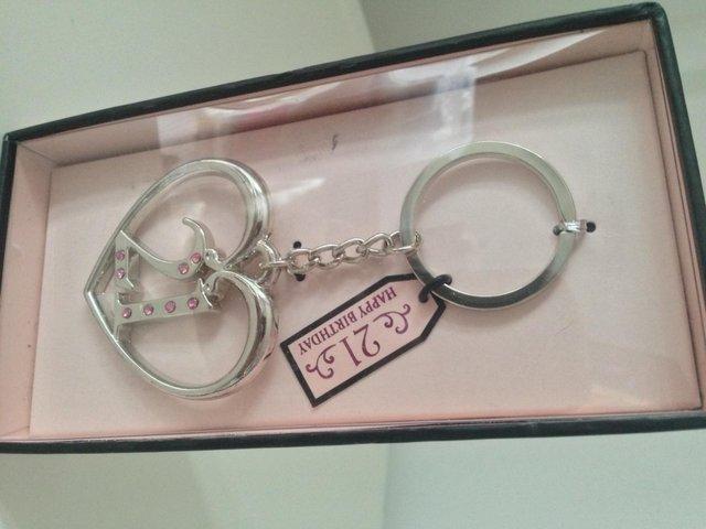Preview of the first image of 21ST BIRTHDAY KEY RING PINK BRAND NEW.