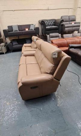 Image 10 of La-z-boy Winchester cream leather electric 3+2 seater sofas