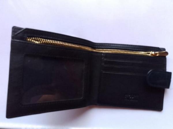 Image 2 of Mens cloth wallet - Dark blue. Has zip. Perfect.