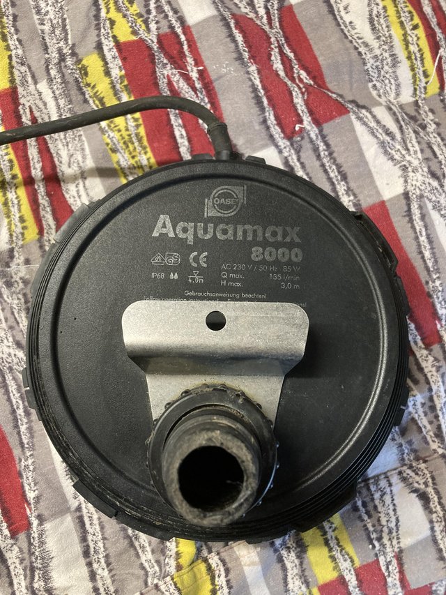 Preview of the first image of 1 Aquamax eight thousand litre pond pump.