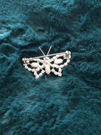 Image 2 of PERFECTLY PRETTY PINK BUTTERFLY BROOCH