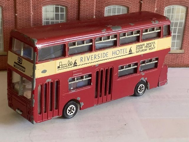 Preview of the first image of DINKY TOYS: 1970s Leyland Atlantean.