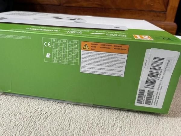 Image 3 of Xbox One S 1 TB All-Digital Edition Console (Disc-free Gamin