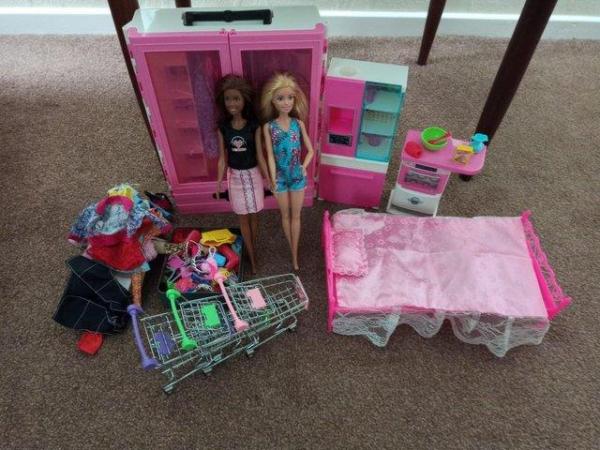 Image 2 of Barbie doll bundle with loads of accessories.