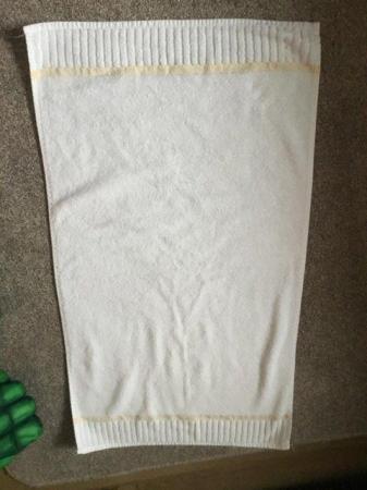 Image 3 of 6 hand towels in fabulous condition