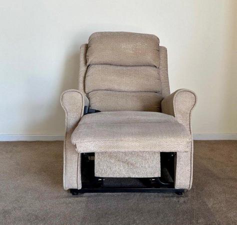 Image 7 of PETITE CROWN ELECTRIC RISER RECLINER CHAIR BROWN CAN DELIVER