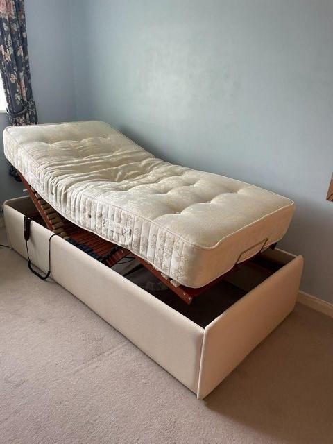Preview of the first image of WILLOWBROOK ADJUSTABLE BED - ELITE BASIC.