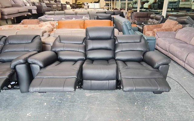 Image 13 of La-z-boy Staten black leather electric 3+2 seater sofas