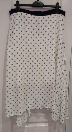 Image 5 of New Tags Marks and Spencer Soft White Skirt Size 18 Regular