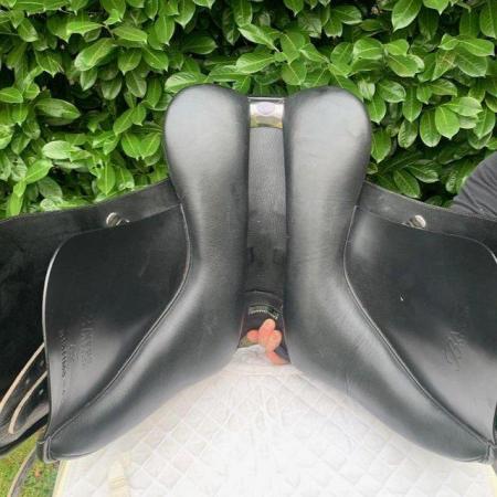 Image 12 of Bates Wide All Purpose 17 inch saddle